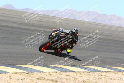 media/May-14-2022-SoCal Trackdays (Sat) [[7b6169074d]]/Bowl (1120am)/